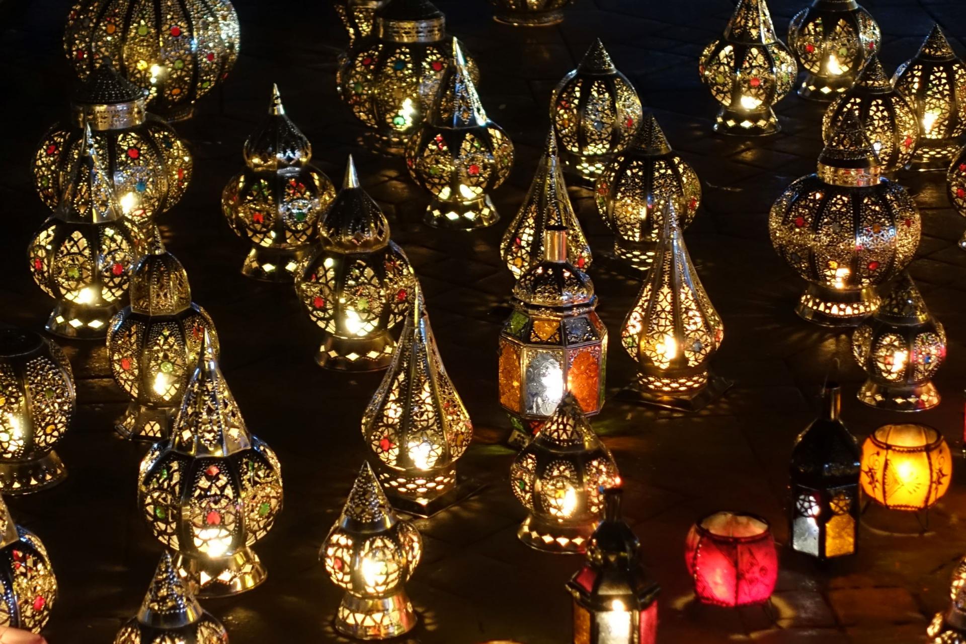 Lampions de la place Jemaa El Fna à Marrakech